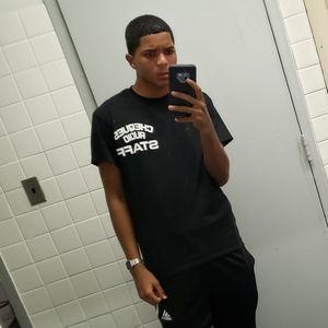 Meet your Posher, Eric